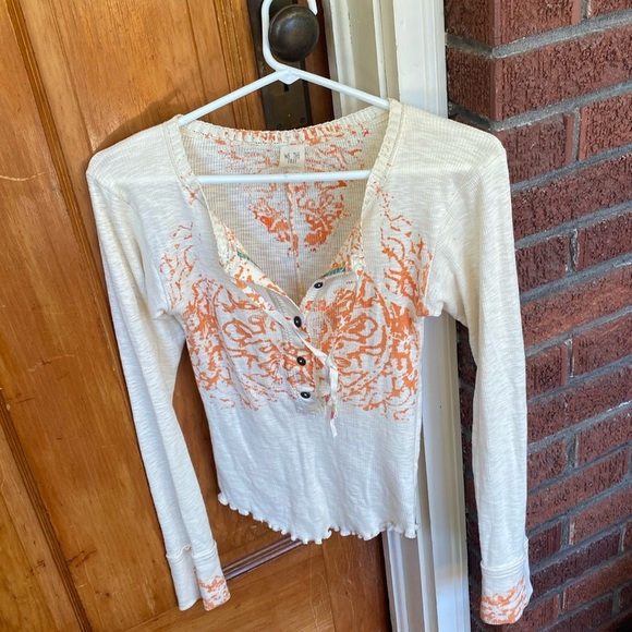 Free people top - Picture 1 of 4